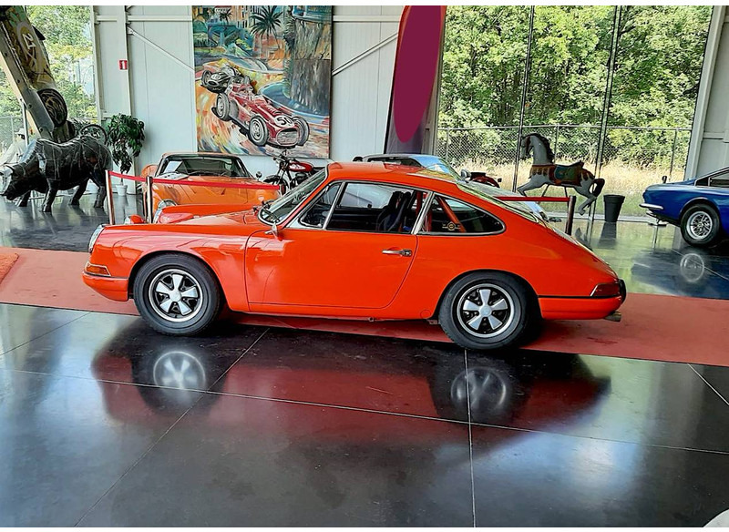 Porsche 911 T - Sedanas: foto 2 Porsche 911 T - Sedanas: foto 2