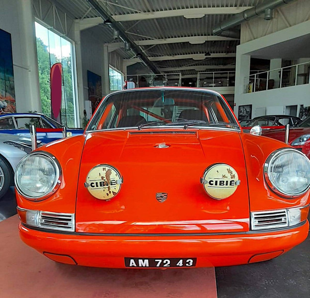 Porsche 911 T - Sedanas: foto 4 Porsche 911 T - Sedanas: foto 4