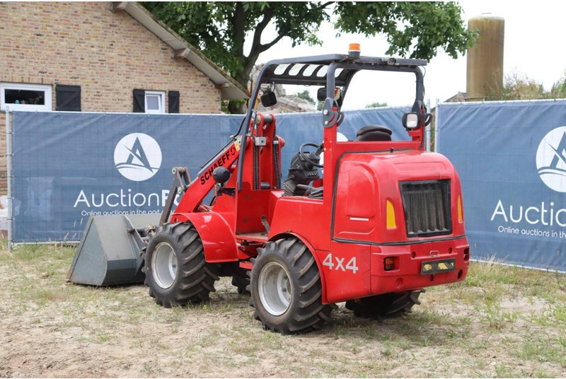 Schaeff 820 - Ratinis krautuvas: foto 4 Schaeff 820 - Ratinis krautuvas: foto 4