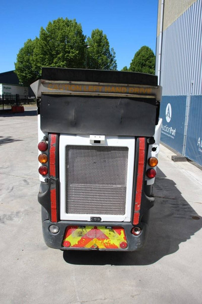 Schmidt Compact 200 Sweeper - Gatvių šlavimo mašina: foto 4 Schmidt Compact 200 Sweeper - Gatvių šlavimo mašina: foto 4