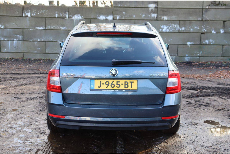 Škoda Octavia - Lengvasis automobilis: foto 5 Škoda Octavia - Lengvasis automobilis: foto 5