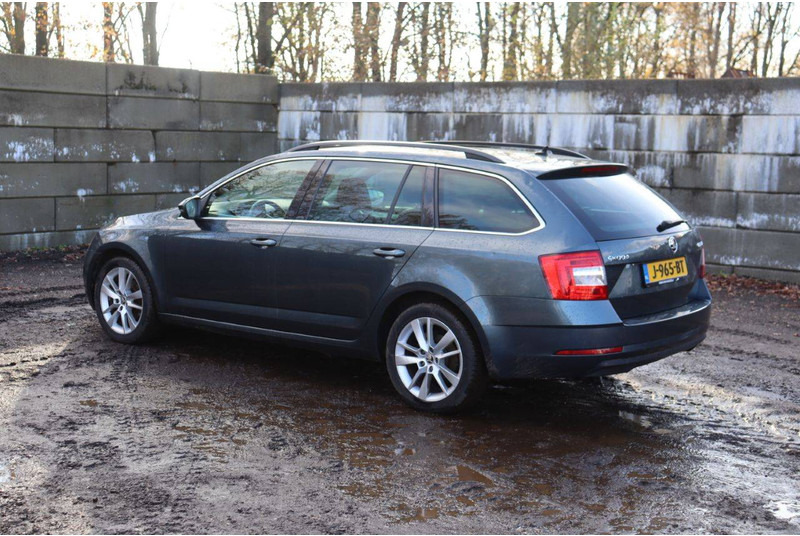 Škoda Octavia - Lengvasis automobilis: foto 3 Škoda Octavia - Lengvasis automobilis: foto 3