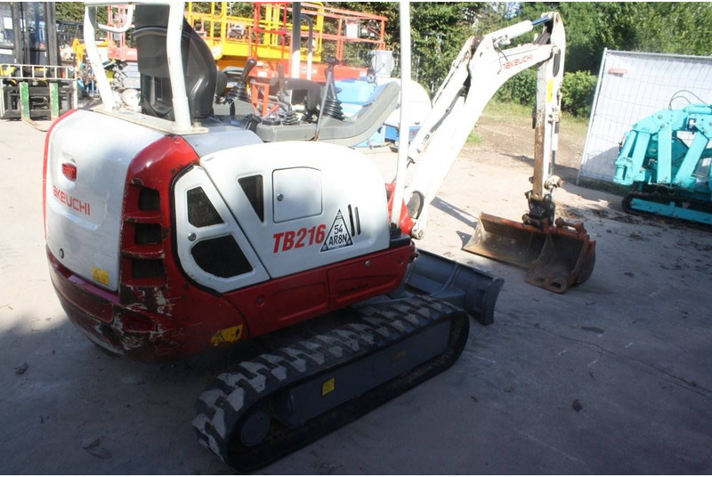 Takeuchi TB216 - Mini ekskavatorius: foto 4 Takeuchi TB216 - Mini ekskavatorius: foto 4