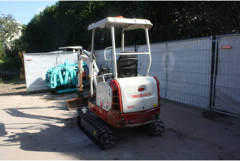 Takeuchi TB216 - Mini ekskavatorius: foto 3 Takeuchi TB216 - Mini ekskavatorius: foto 3