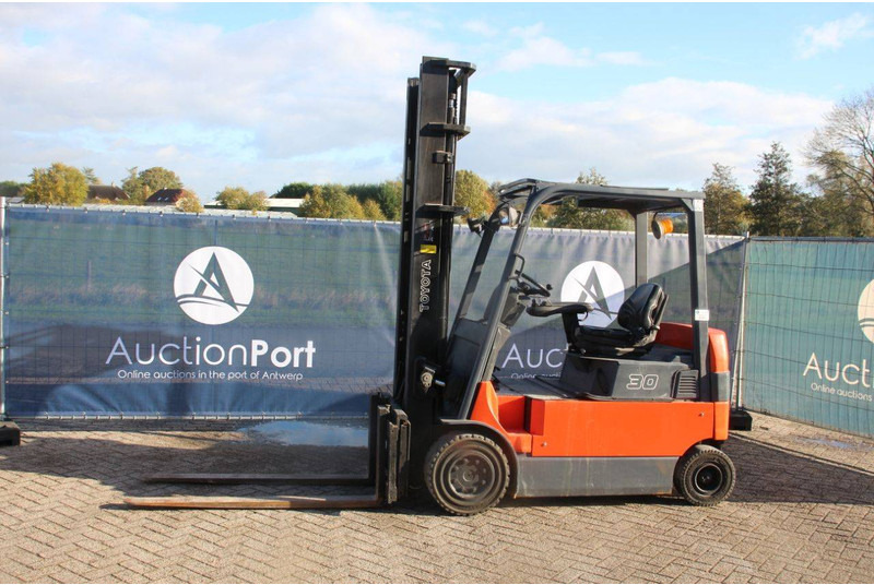 Toyota 7FBMF30 - Elektrinis krautuvas: foto 1 Toyota 7FBMF30 - Elektrinis krautuvas: foto 1