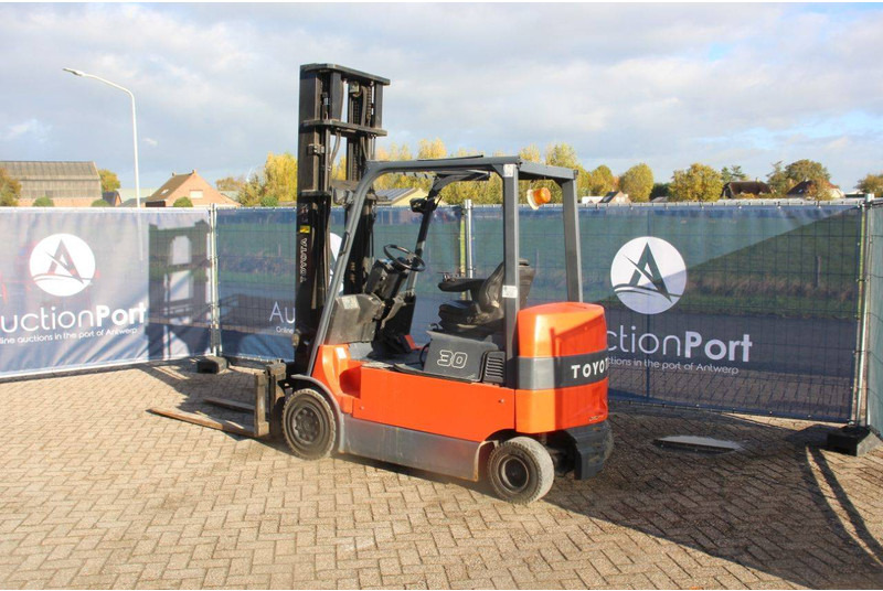 Toyota 7FBMF30 - Elektrinis krautuvas: foto 3 Toyota 7FBMF30 - Elektrinis krautuvas: foto 3