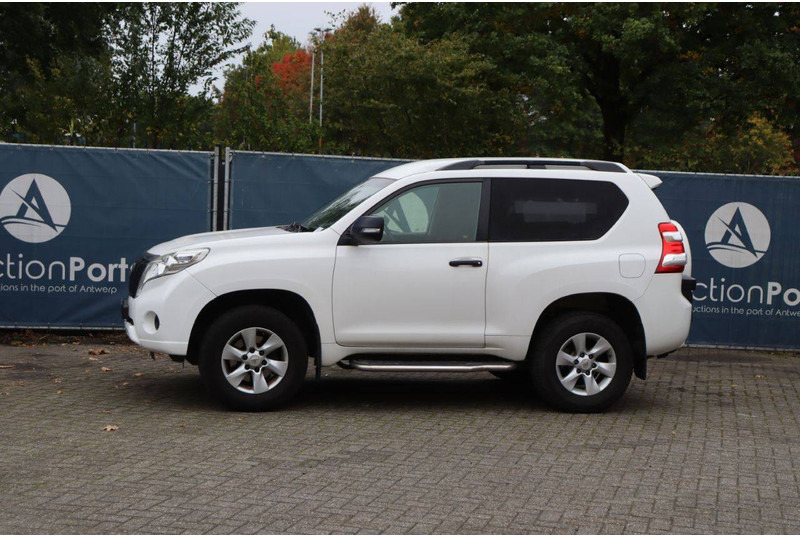 Toyota Land Cruiser - Sedanas: foto 1 Toyota Land Cruiser - Sedanas: foto 1