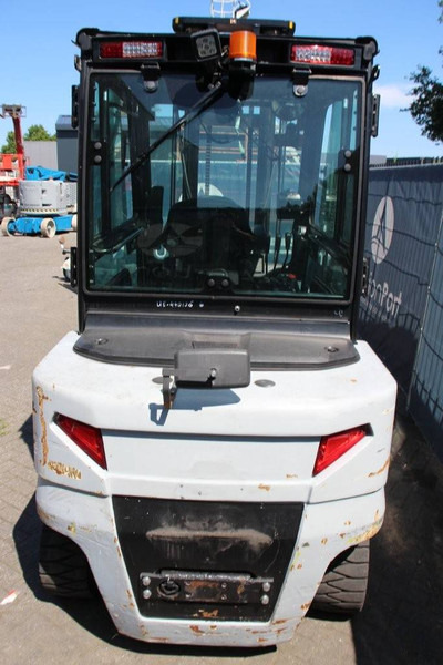 UniCarriers HX50 - Elektrinis krautuvas: foto 4 UniCarriers HX50 - Elektrinis krautuvas: foto 4