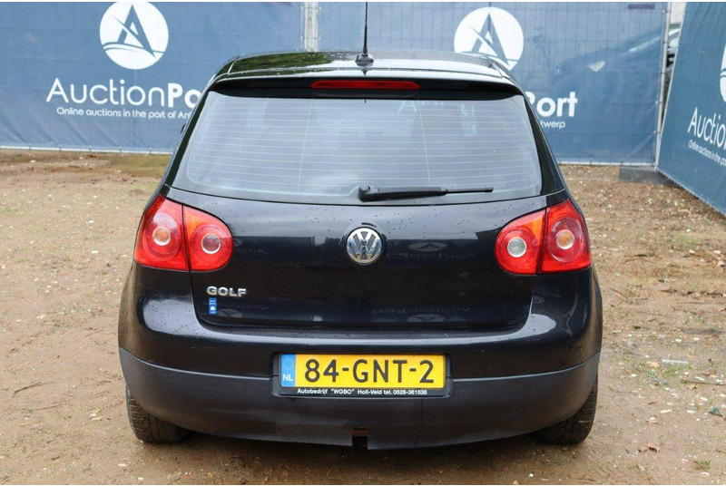 Volkswagen Golf FM Trendline - Lengvasis automobilis: foto 5 Volkswagen Golf FM Trendline - Lengvasis automobilis: foto 5