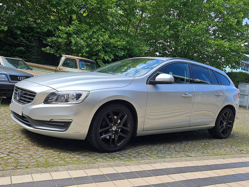 Volvo V60 D3 - Sedanas: foto 2 Volvo V60 D3 - Sedanas: foto 2
