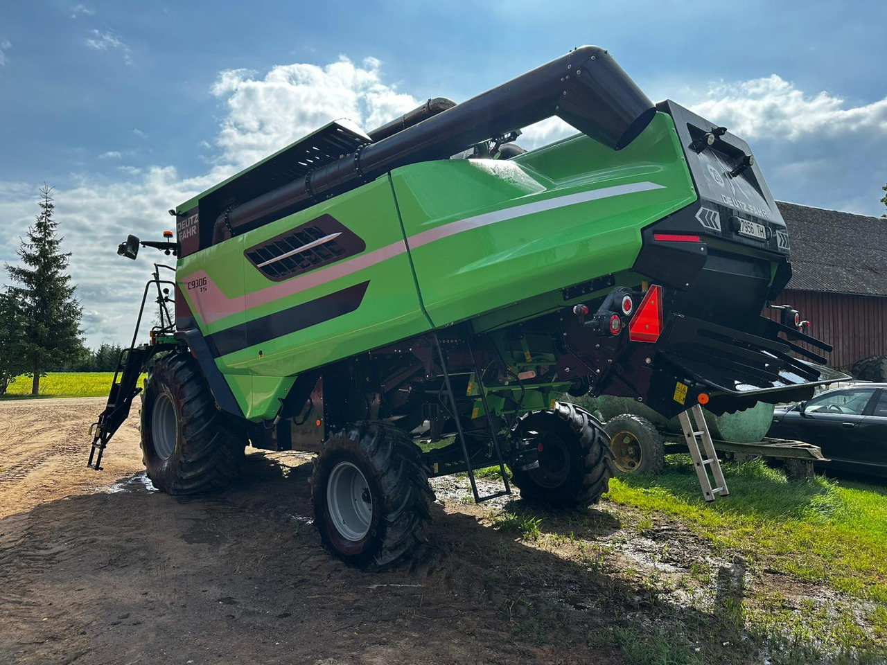 DEUTZ-FAHR C 9306 TS - Derliaus nuėmimo kombainas: foto 1 DEUTZ-FAHR C 9306 TS - Derliaus nuėmimo kombainas: foto 1