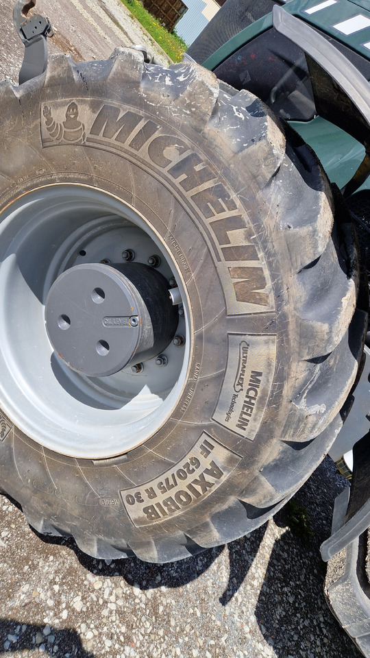 Massey Ferguson 8737 - Traktorius: foto 5 Massey Ferguson 8737 - Traktorius: foto 5