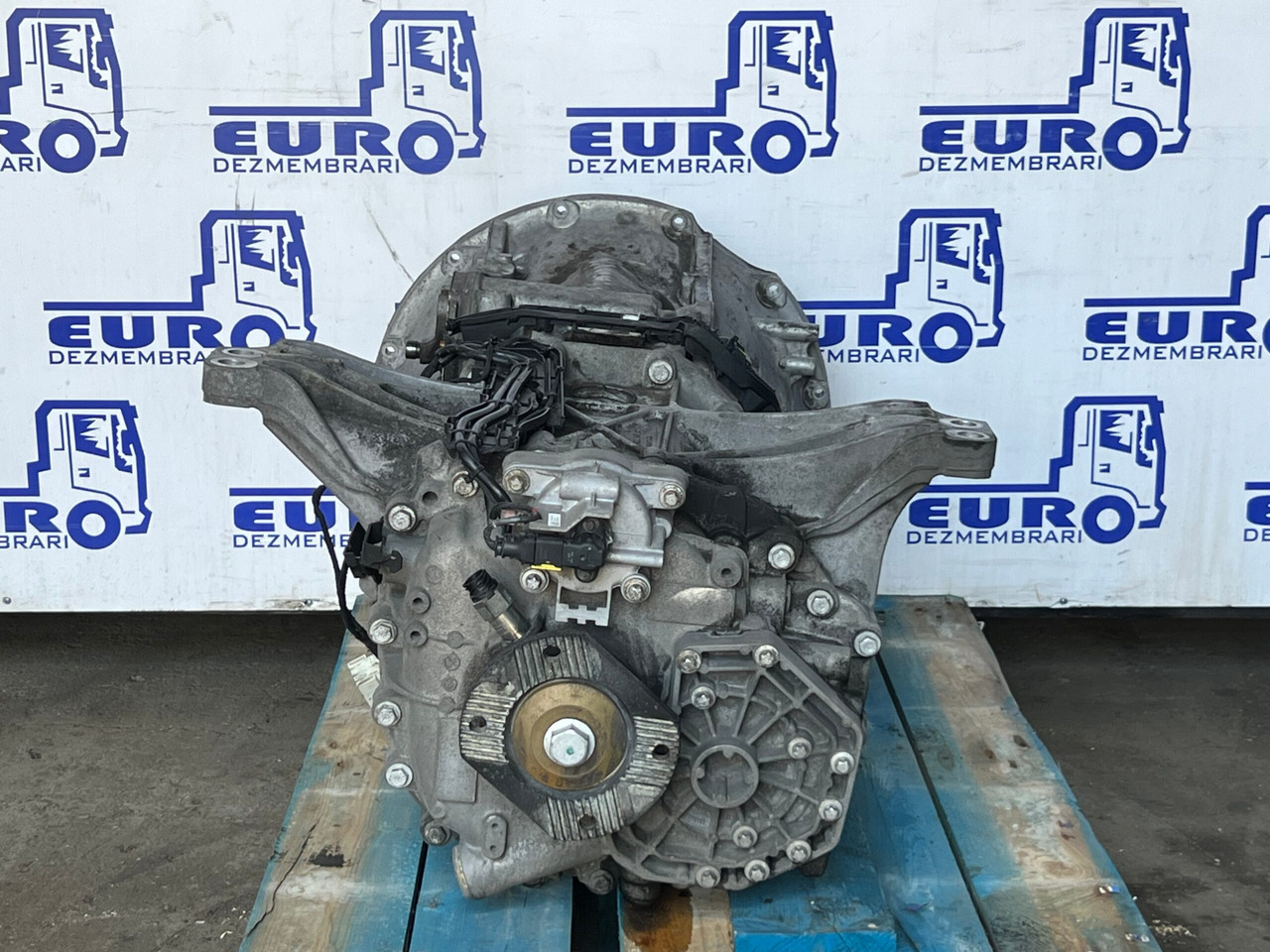 CUTIE DE VITEZE AUTOMATA FARA RETARDER MERCEDES ACTROS MP4 G211-12 - Pavarų dėžė - Sunkvežimis: foto 4 CUTIE DE VITEZE AUTOMATA FARA RETARDER MERCEDES ACTROS MP4 G211-12 - Pavarų dėžė - Sunkvežimis: foto 4