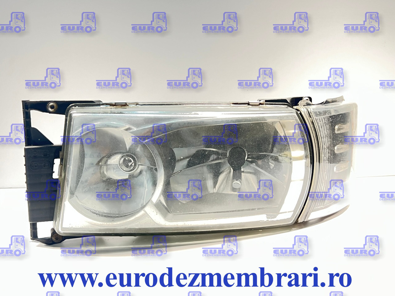 FAR CU XENON STANGA SCANIA 2416103 - Priekinis žibintas - Sunkvežimis: foto 1 FAR CU XENON STANGA SCANIA 2416103 - Priekinis žibintas - Sunkvežimis: foto 1