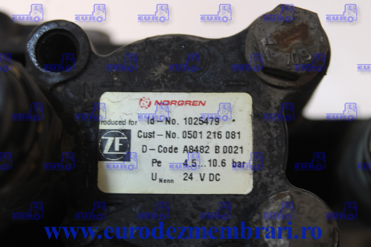 SELECTOR VITEZE MANUAL RENAULT PREMIUM 0501216081, 1341307014 - Pavarų dėžė ir dalys - Sunkvežimis: foto 2 SELECTOR VITEZE MANUAL RENAULT PREMIUM 0501216081, 1341307014 - Pavarų dėžė ir dalys - Sunkvežimis: foto 2