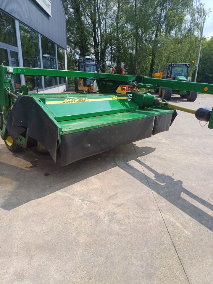 John Deere 1365 - Šienapjovė: foto 5 John Deere 1365 - Šienapjovė: foto 5