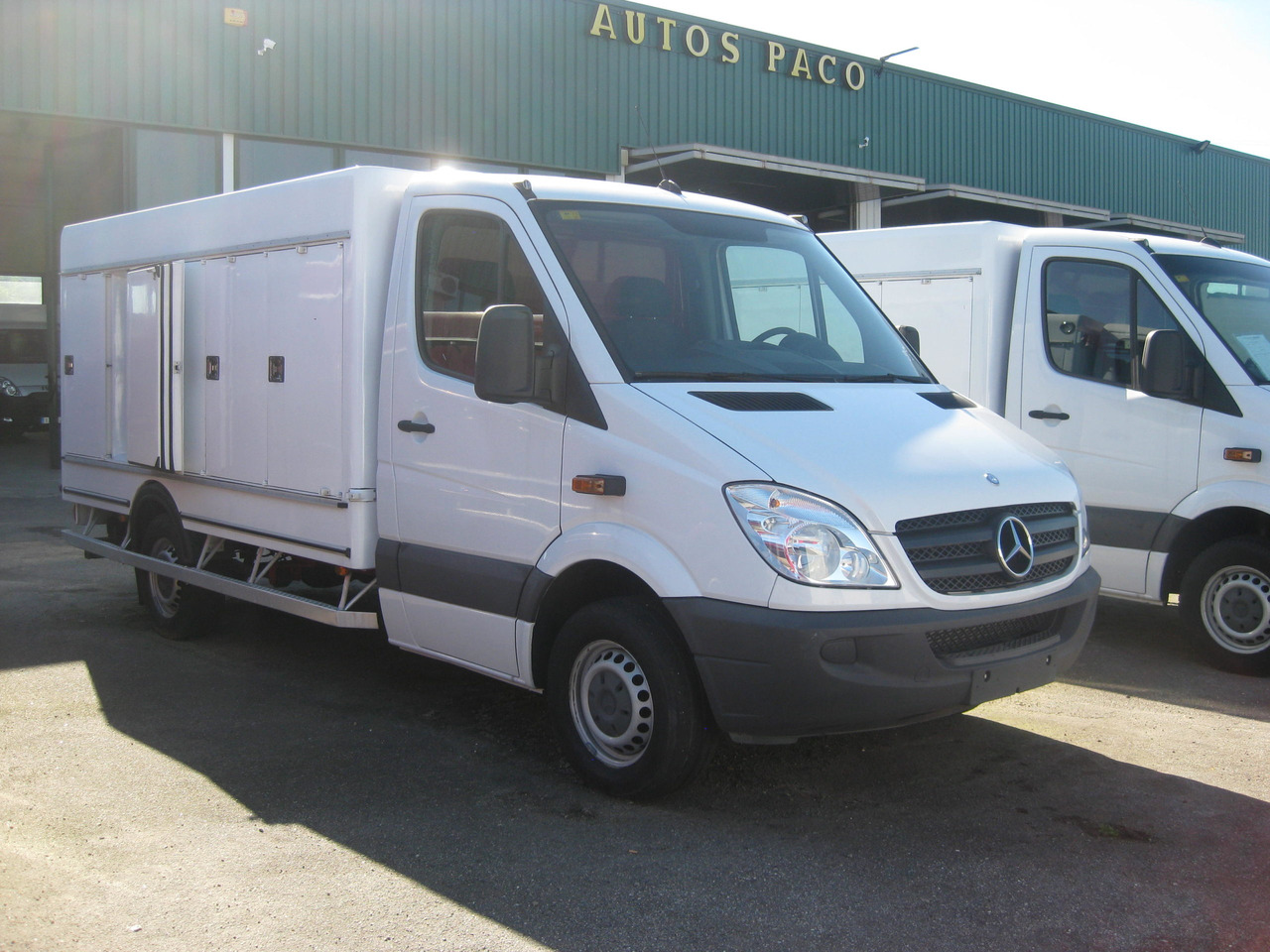 Camión heladero 3500kg MERCEDES SPRINTER - Furgonas šaldytuvas: foto 1 Camión heladero 3500kg MERCEDES SPRINTER - Furgonas šaldytuvas: foto 1
