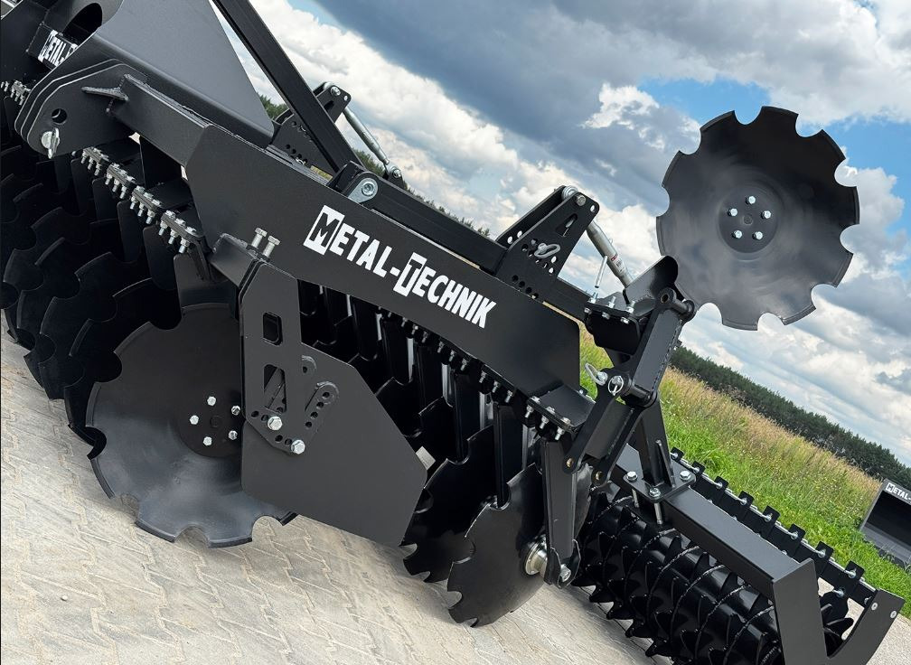 METAL-TECHNIK Brona talerzowa 2,7 m / Scheibenegge / дисковая борона / disc harrow - Diskiniai skutikai: foto 3 METAL-TECHNIK Brona talerzowa 2,7 m / Scheibenegge / дисковая борона / disc harrow - Diskiniai skutikai: foto 3