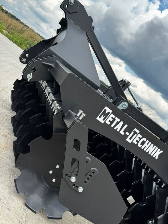 METAL-TECHNIK Brona talerzowa 2,7 m / Scheibenegge / дисковая борона / disc harrow - Diskiniai skutikai: foto 2 METAL-TECHNIK Brona talerzowa 2,7 m / Scheibenegge / дисковая борона / disc harrow - Diskiniai skutikai: foto 2