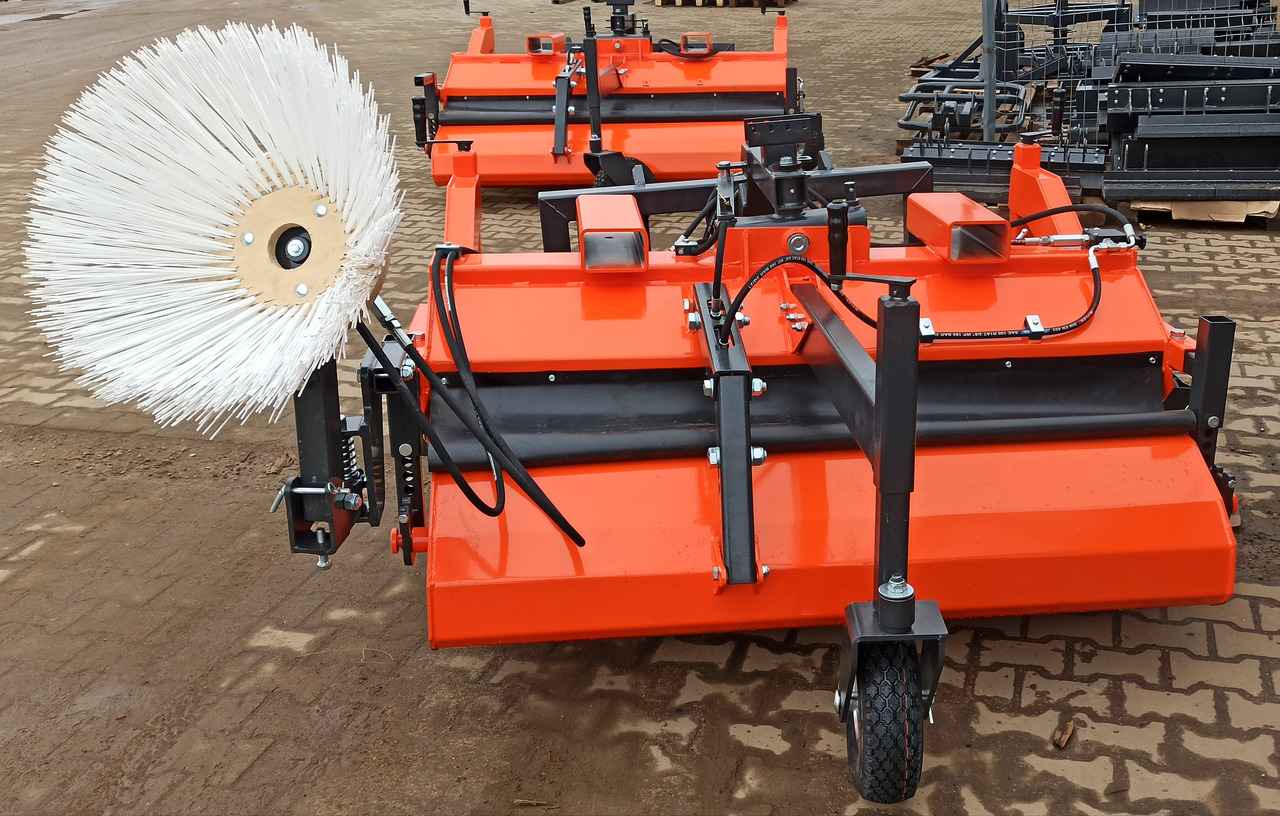 Metal-Technik Zamiatarka TOP MT 1600mm/ Sweeper / Kehrmaschine / Подметальная машина - Rotacinė šluota: foto 2 Metal-Technik Zamiatarka TOP MT 1600mm/ Sweeper / Kehrmaschine / Подметальная машина - Rotacinė šluota: foto 2