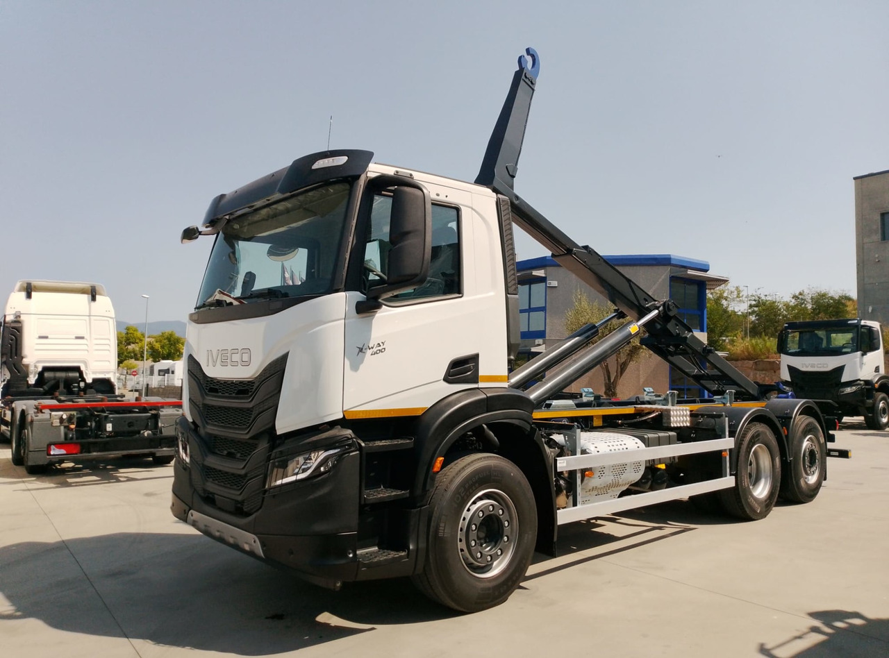 IVECO AD280X40 YPS ON X-WAY E6 (Hook Equipment) - Hook-lift sunkvežimis: foto 2 IVECO AD280X40 YPS ON X-WAY E6 (Hook Equipment) - Hook-lift sunkvežimis: foto 2
