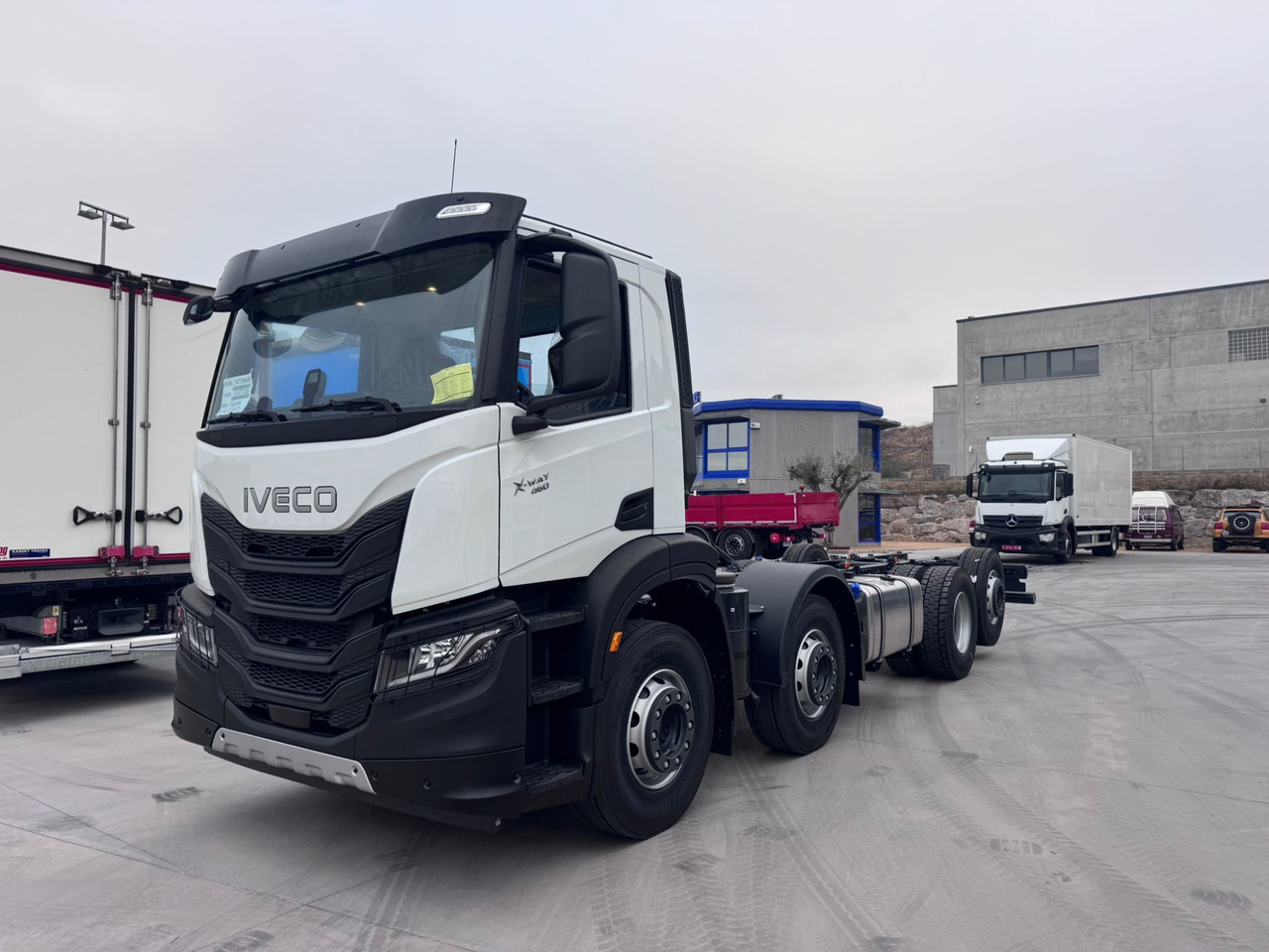 IVECO AD350X50 YPS ON X-Way E6 (Chassis) - Važiuoklės sunkvežimis: foto 1 IVECO AD350X50 YPS ON X-Way E6 (Chassis) - Važiuoklės sunkvežimis: foto 1