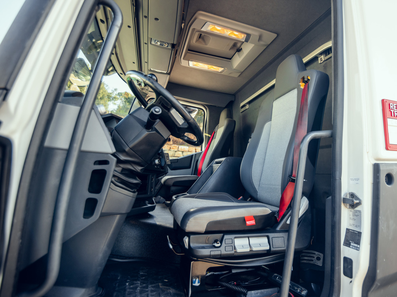 RENAULT C460 E6 (Chassis) lizingą RENAULT C460 E6 (Chassis): foto 6