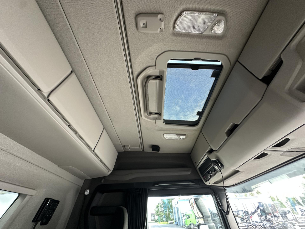 SCANIA R 450 B6x4HA - Konteineris-vežimus/ Sukeisti kūną sunkvežimis: foto 3 SCANIA R 450 B6x4HA - Konteineris-vežimus/ Sukeisti kūną sunkvežimis: foto 3