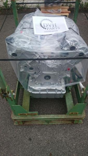 Nc Moteur MERCEDES-BENZ OM642.896 pour minibus MERCEDES-BENZ SPRINTER, OM 642 896 neuf - Variklis - Mikroautobusas: foto 1 Nc Moteur MERCEDES-BENZ OM642.896 pour minibus MERCEDES-BENZ SPRINTER, OM 642 896 neuf - Variklis - Mikroautobusas: foto 1