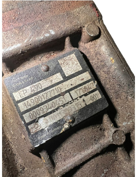 Mercedes-Benz - Variklis ir dalys: foto 4 Mercedes-Benz - Variklis ir dalys: foto 4