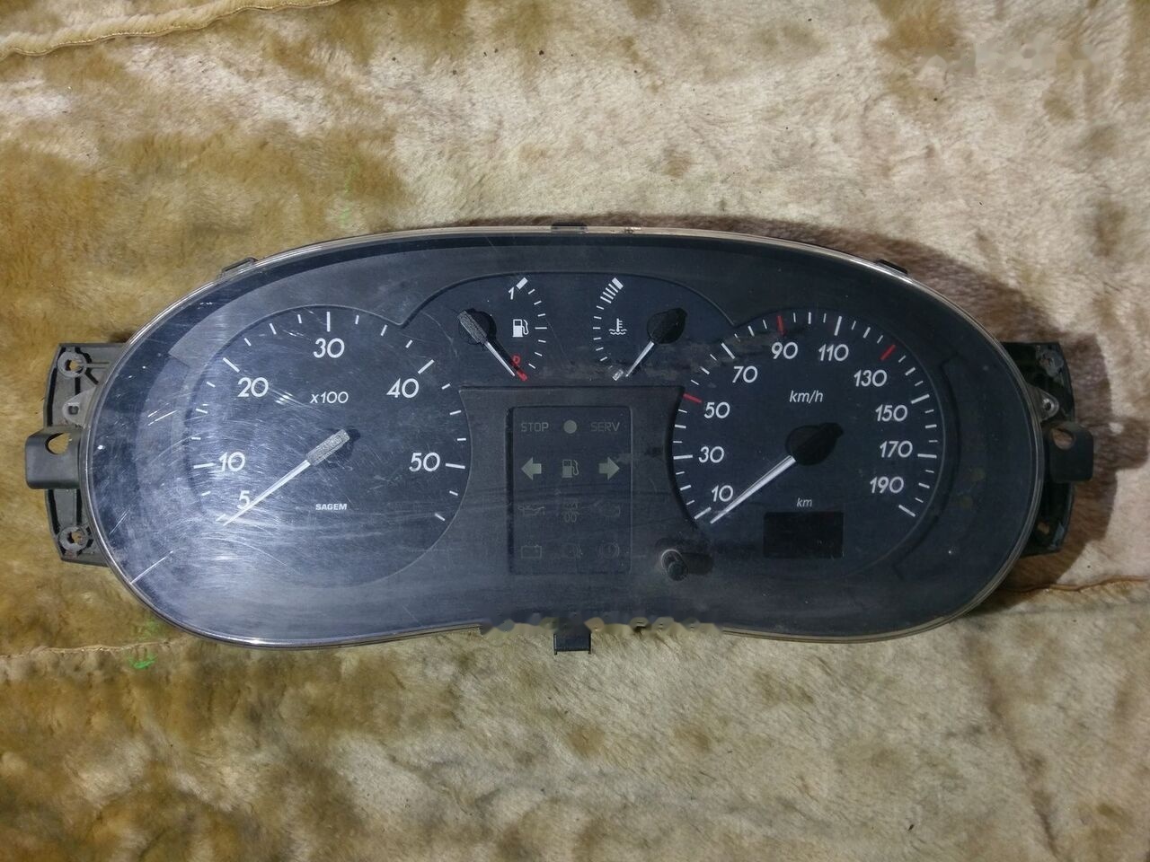 Prietaisų skydas - Lengvasis automobilis Renault P8200140413B 21667294-5  for Renault MASTER automobile: foto 1