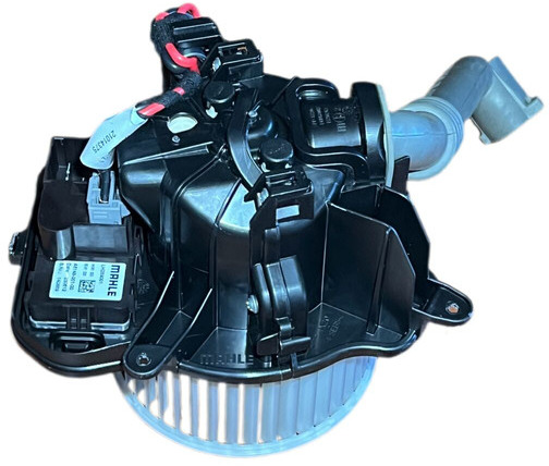 Volvo - Salono ventiliatorius: foto 3 Volvo - Salono ventiliatorius: foto 3