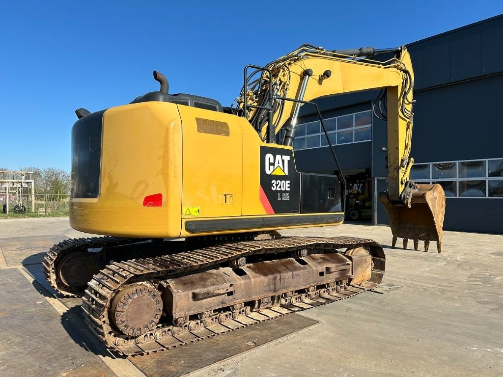 CAT 320 E - Vikšrinis ekskavatorius: foto 4 CAT 320 E - Vikšrinis ekskavatorius: foto 4