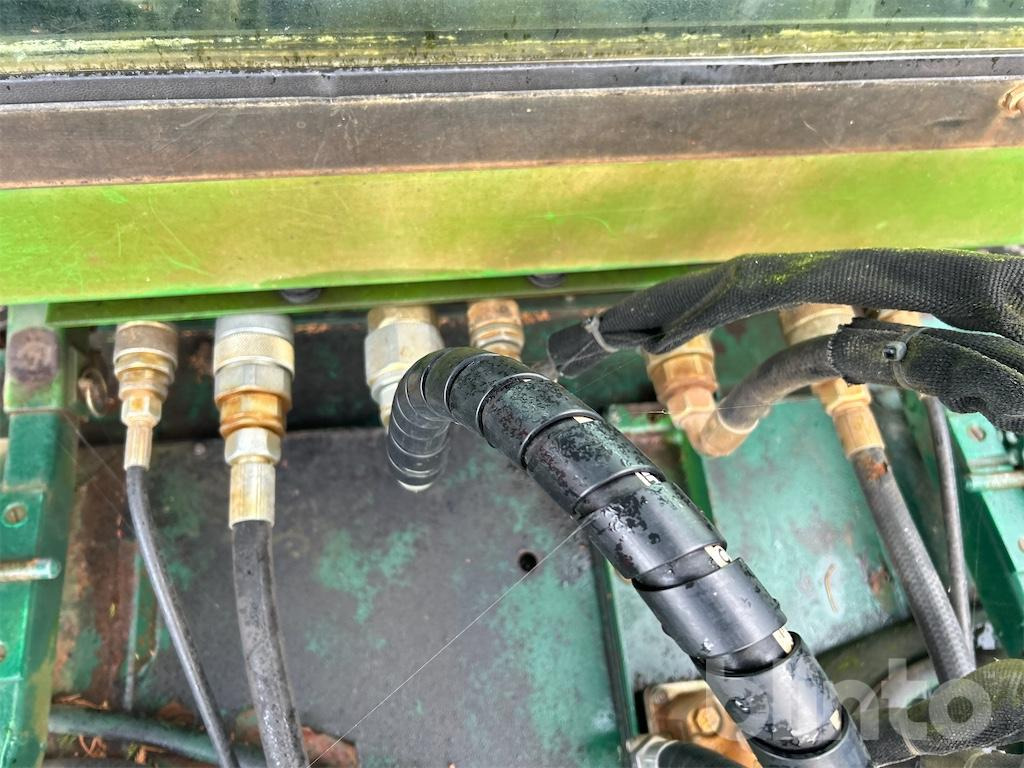 Šienapjovė 2012 John Deere 1505 mit Kabine: foto 20