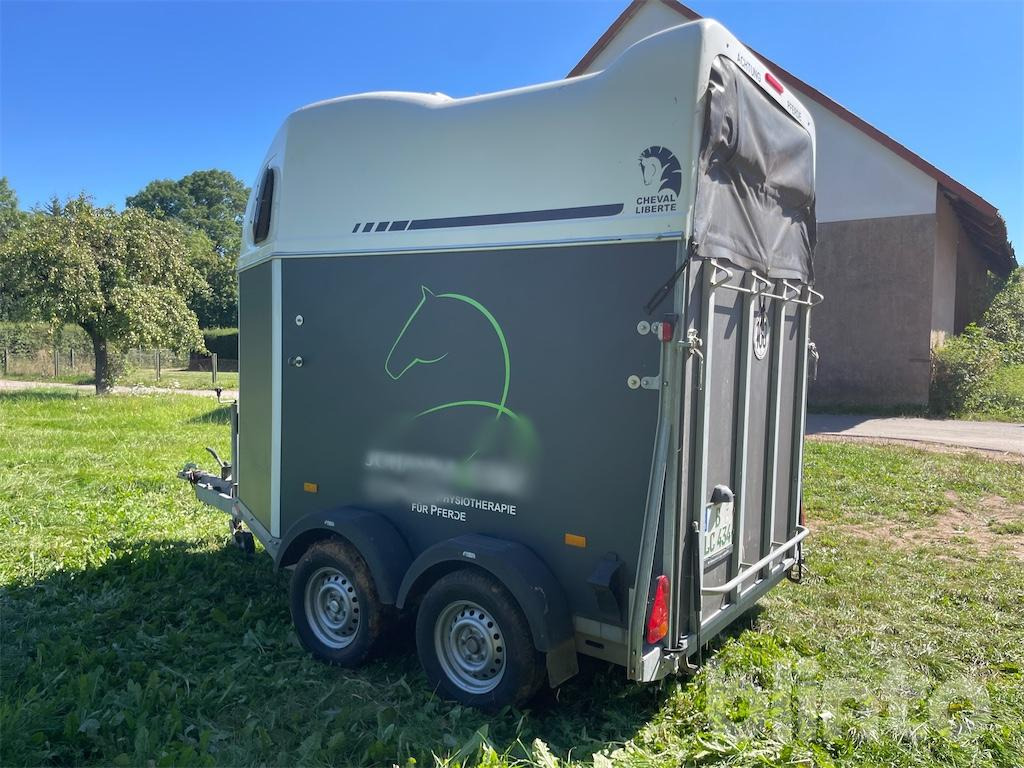 2er Cheval Liberte Gold First Premium - Priekaba žirgams vežti: foto 3 2er Cheval Liberte Gold First Premium - Priekaba žirgams vežti: foto 3