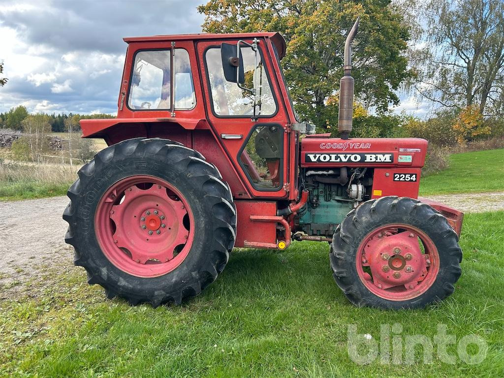 BM VOLVO 2254 - Traktorius: foto 2 BM VOLVO 2254 - Traktorius: foto 2