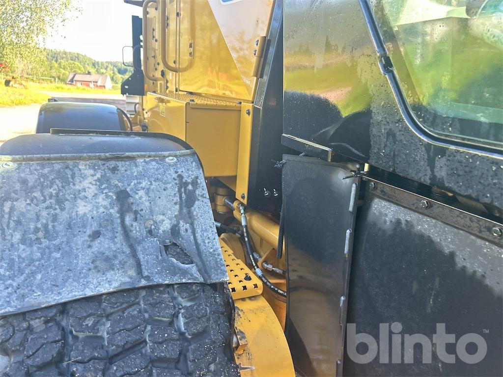 Greideris CATERPILLAR 120 AWD: foto 50