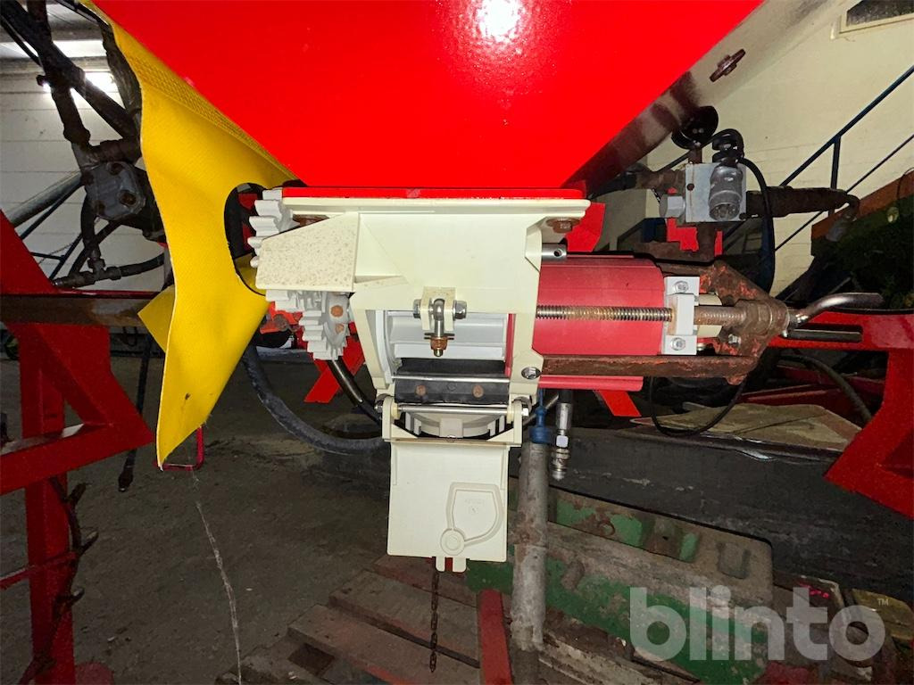 Trąšų barstytuvas Gaspardo: foto 35 Trąšų barstytuvas Gaspardo: foto 35