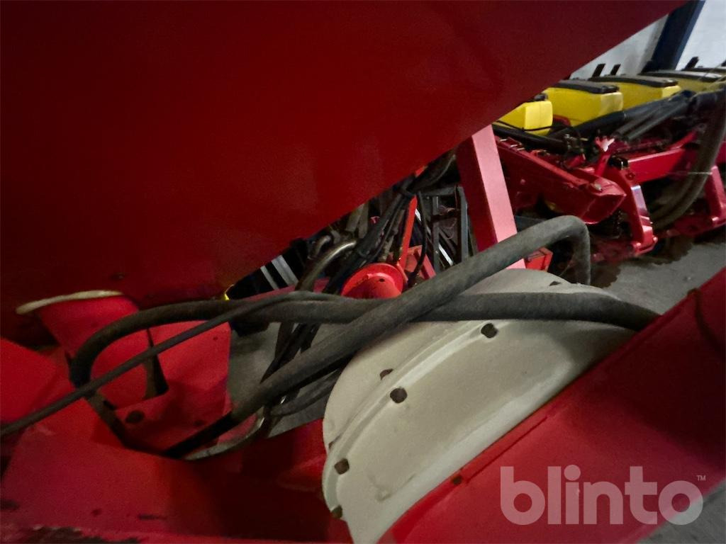 Trąšų barstytuvas Gaspardo: foto 16 Trąšų barstytuvas Gaspardo: foto 16