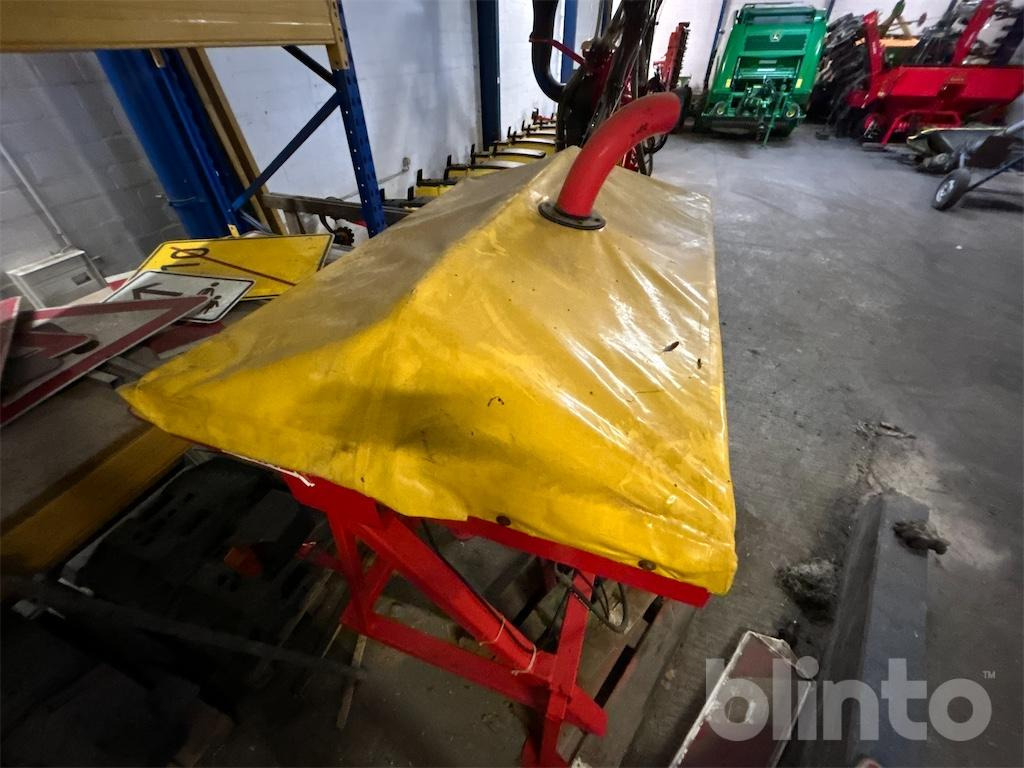 Trąšų barstytuvas Gaspardo: foto 13 Trąšų barstytuvas Gaspardo: foto 13