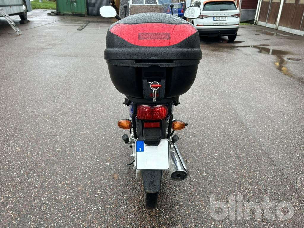 HONDA INNOVA 125 - Motociklas: foto 4 HONDA INNOVA 125 - Motociklas: foto 4