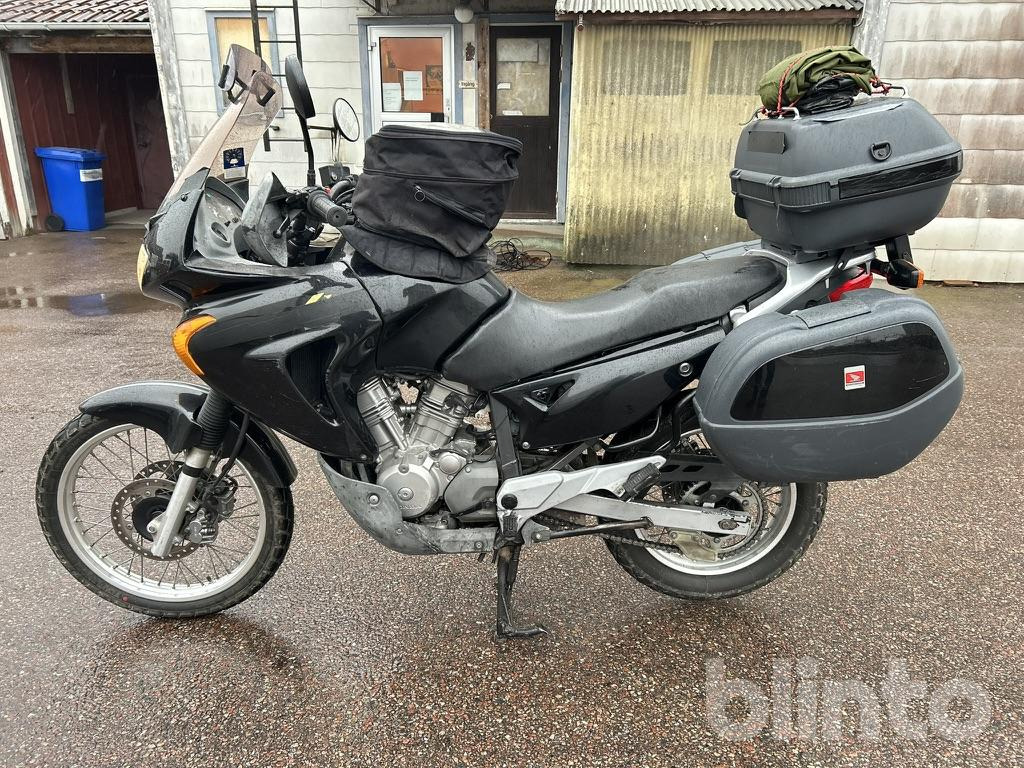 HONDA XL650V Transalp - Motociklas: foto 2 HONDA XL650V Transalp - Motociklas: foto 2