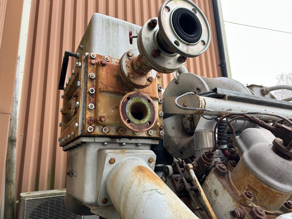 Hedemora V12 - Variklis: foto 5 Hedemora V12 - Variklis: foto 5