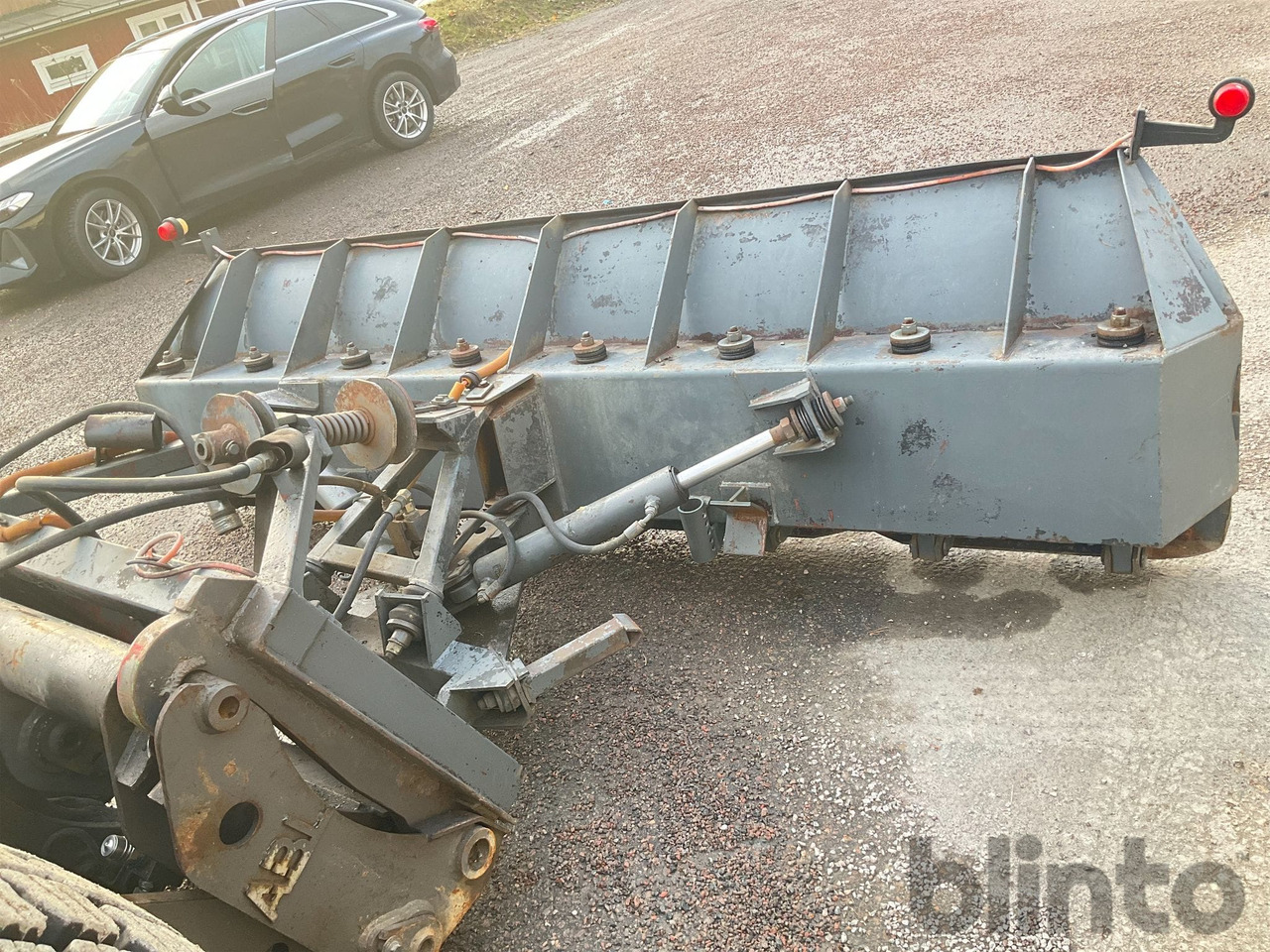 Holms 320 - Sniego peilis: foto 3 Holms 320 - Sniego peilis: foto 3