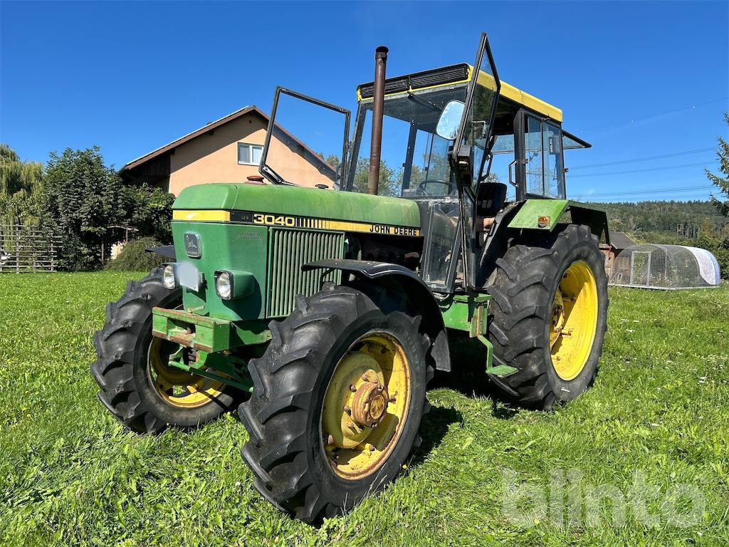 John Deere 3040 4WD - Traktorius: foto 1 John Deere 3040 4WD - Traktorius: foto 1