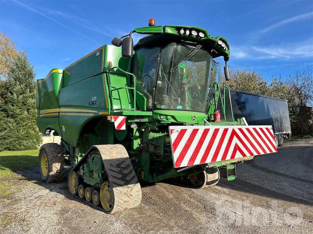 John Deere S680i (2015) - Derliaus nuėmimo kombainas: foto 2 John Deere S680i (2015) - Derliaus nuėmimo kombainas: foto 2