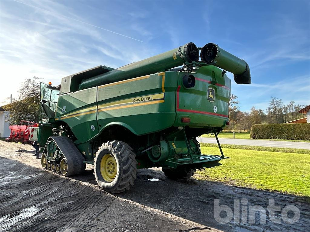 John Deere S680i (2015) - Derliaus nuėmimo kombainas: foto 4 John Deere S680i (2015) - Derliaus nuėmimo kombainas: foto 4