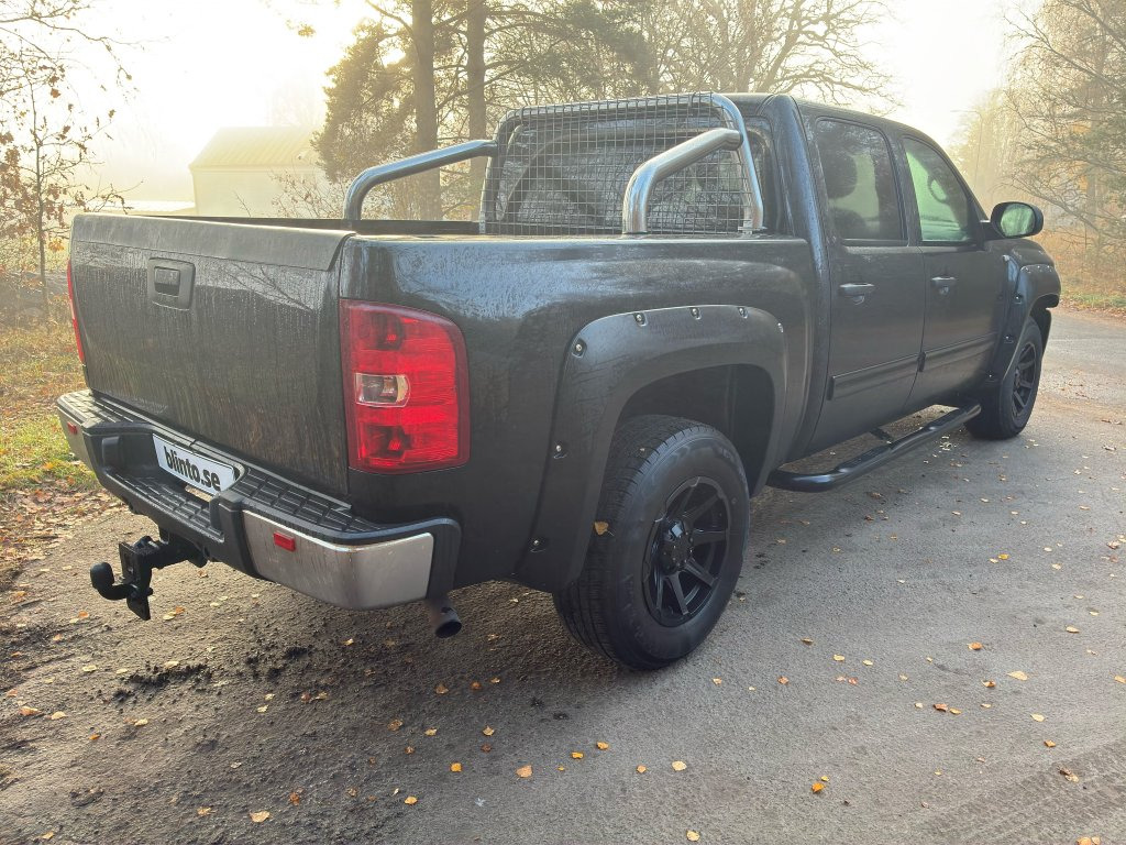 CHEVROLET SILVERADO - Komercinis automobilis: foto 5 CHEVROLET SILVERADO - Komercinis automobilis: foto 5