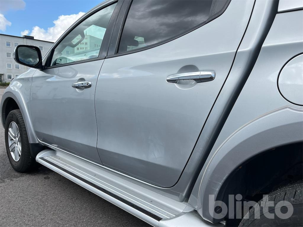 Komercinis automobilis MITSUBISHI: foto 34 Komercinis automobilis MITSUBISHI: foto 34