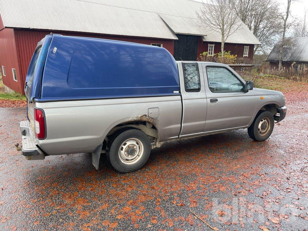 NISSAN KING CAB 2,4 2WD - Komercinis automobilis: foto 3 NISSAN KING CAB 2,4 2WD - Komercinis automobilis: foto 3